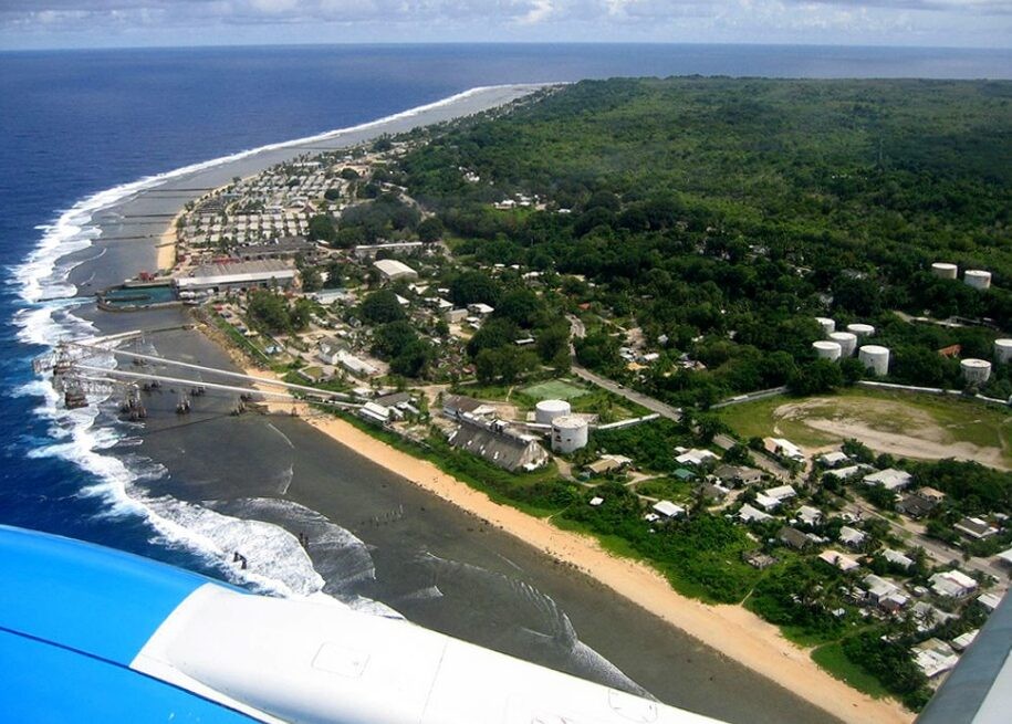 Nauru coastal area with houses and ocean view