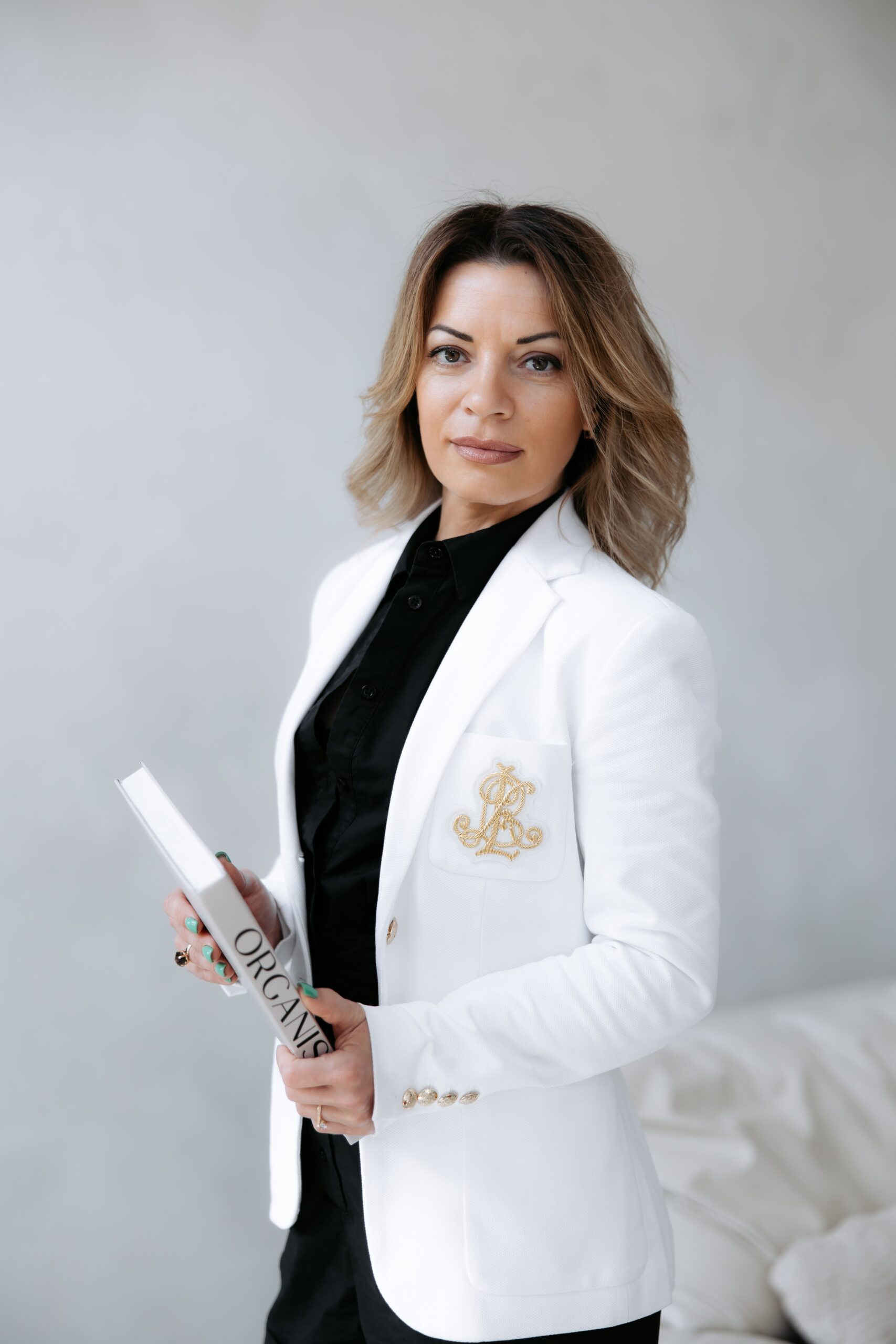 Photo of Oksana Vasylkovska, UAE Real Estate Investment Specialist