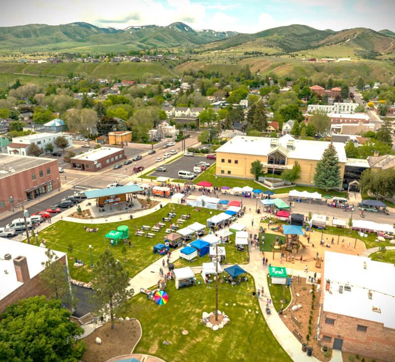 Pocatello Idaho cityscape with mountains
