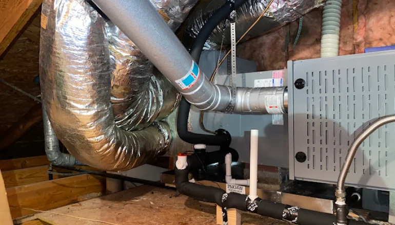 professional ductwork installation sheet metal trunk line flexible branch ducts supply return plenums mastic sealed insulated HVAC air distribution system