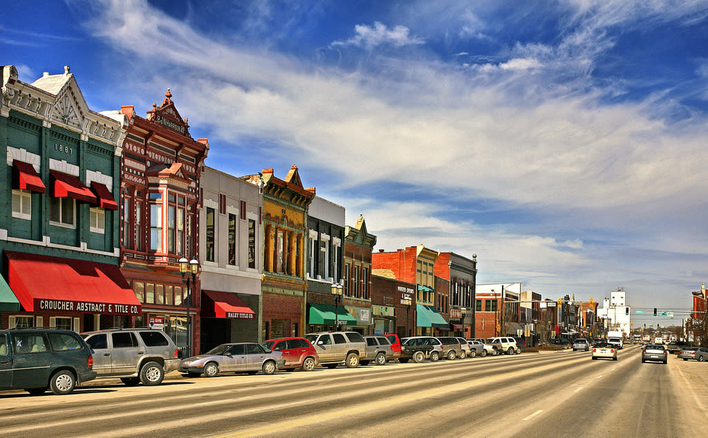 Ottawa Kansas historic downtown and Franklin County courthouse